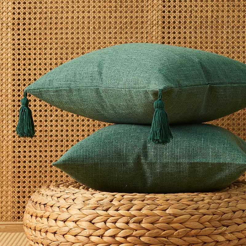 Linen Tassel Pillow 3